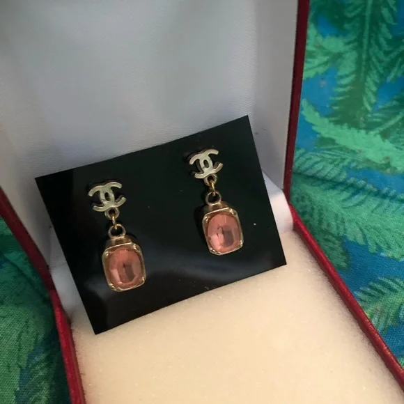 Chanel Earrings - Picture 5 of 10